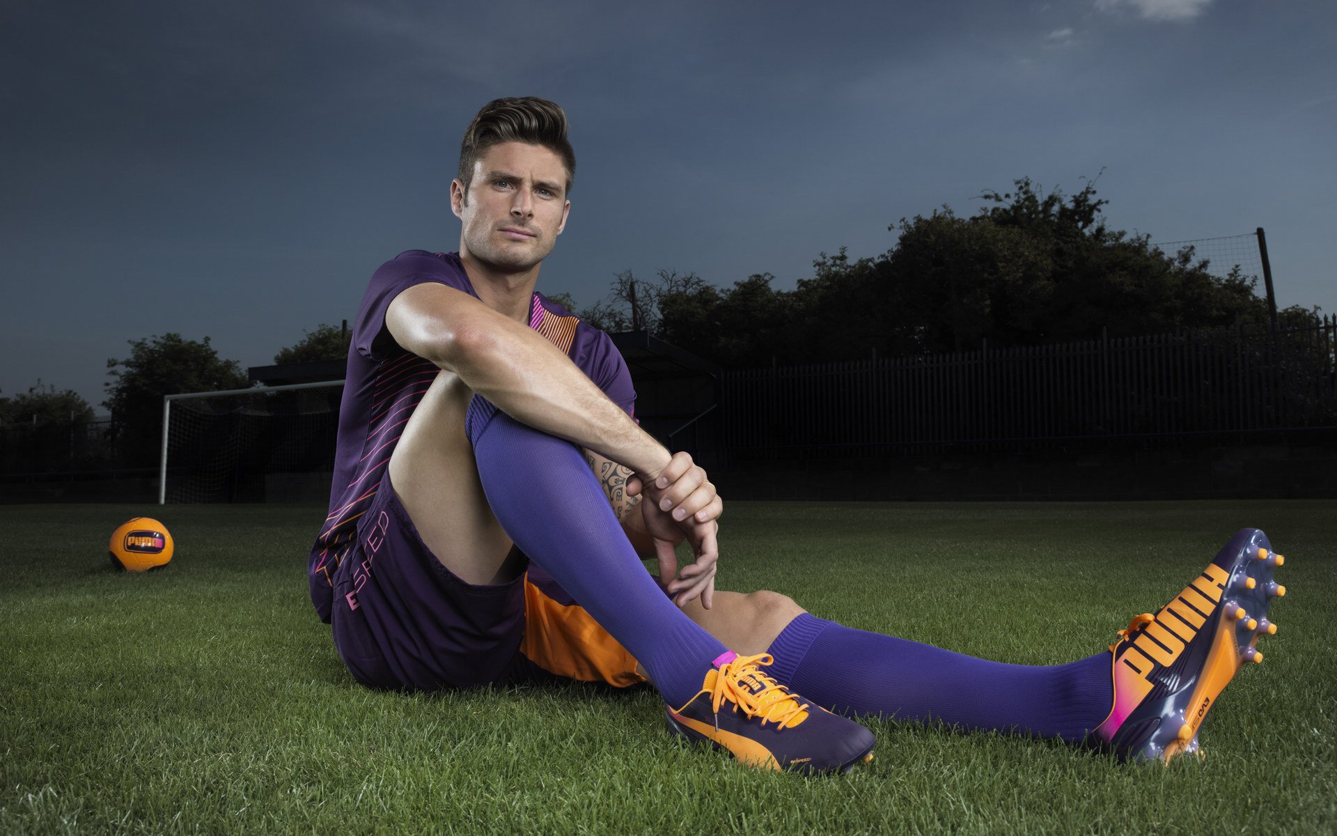 “伊万·戈梅斯的精湛防守与进攻多样性，帮助美洲狮队快速成长为全球强队”